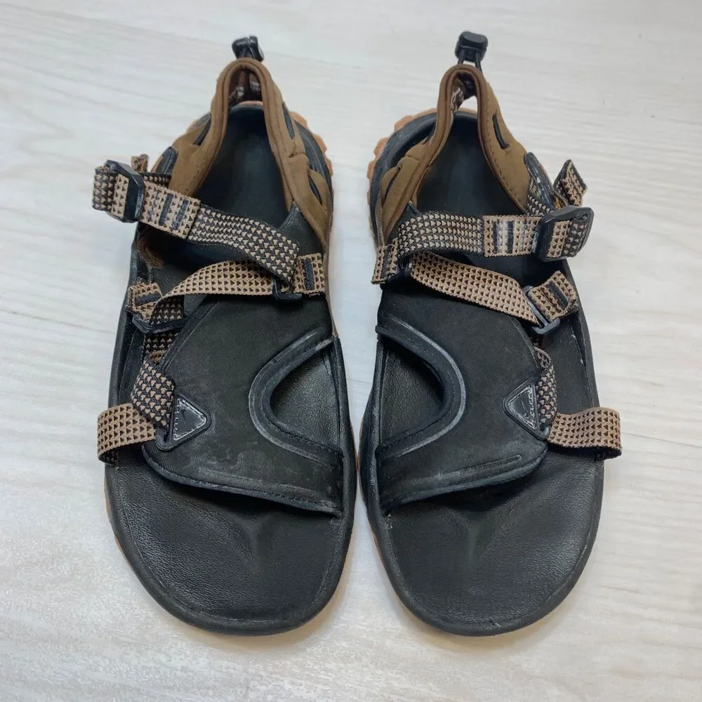 Nike oneonta strap